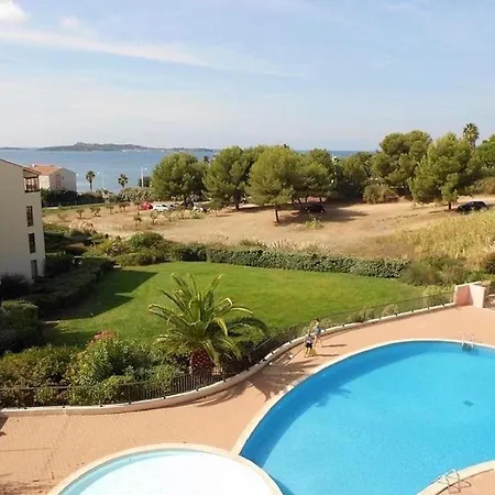 T2 - Piscine - Parking - * Six-Fours-les-Plages
