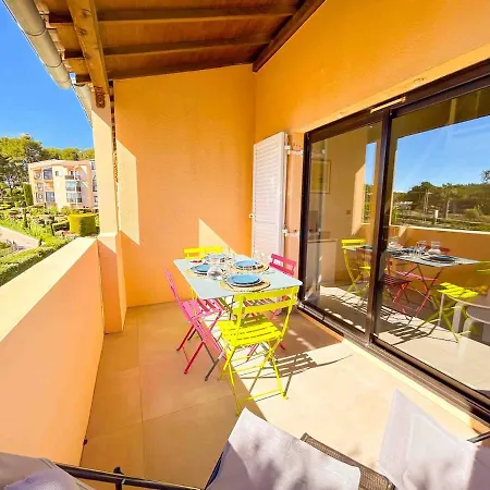 T2 - Piscine - Parking - Appartement *