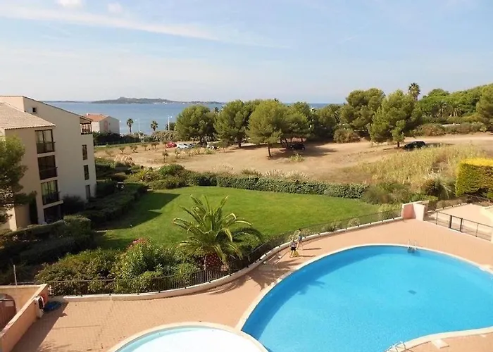 T2 - Piscine - Parking - * Six-Fours-les-Plages