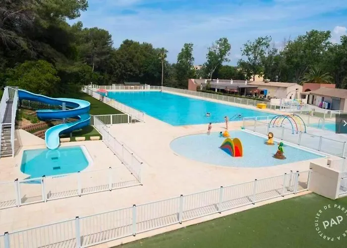 Apartmán T2 - Piscine - Parking - Six-Fours-les-Plages